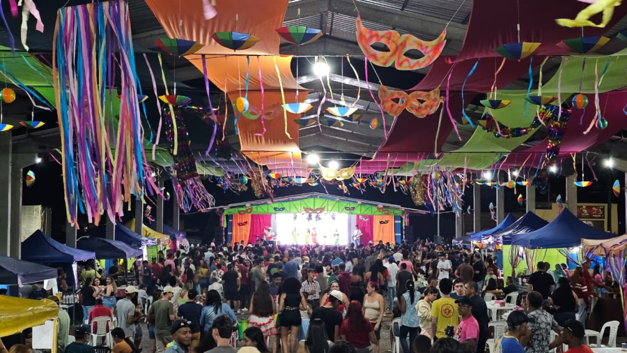 Jaraguari celebra carnaval organizado e familiar